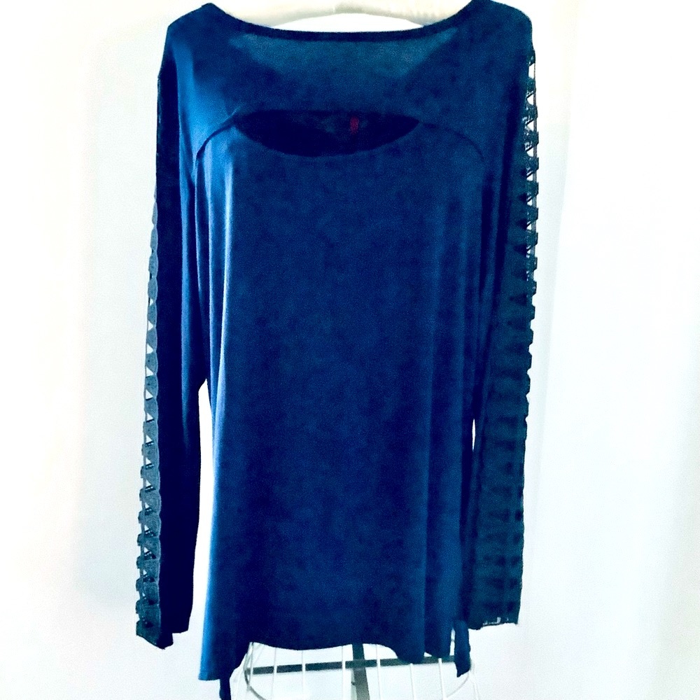 NWT Love Scarlet blues L/S top